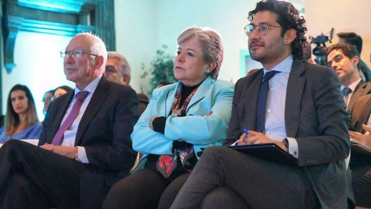 Ken Salazar, Alicia Bárcena  y Marath Bolaños López